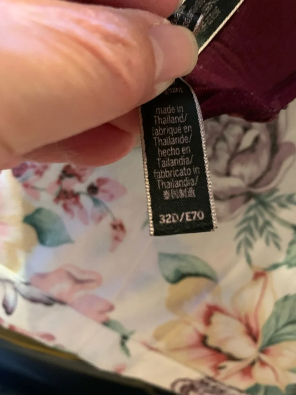 Victorias Secret plunge push